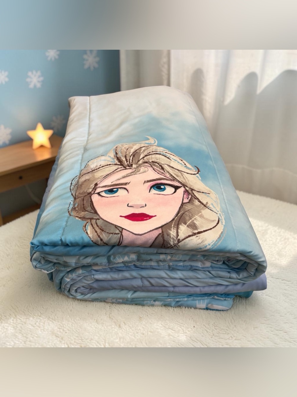Disney Frozen 2 Comforter Queen Full Elsa Reversible Snowflake Pattern on Back